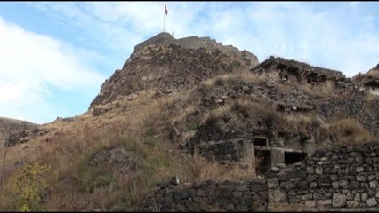 Kars yerel haberi... Kars'ta Müzede Maketi Sergilenen Tarihi Konak Yok Olma Tehlikesiyle Karşı Karşıya