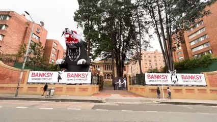 Kolombiya'da Banksy'nin "Genius or Vandal" sergisi
