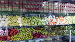 Unbelievable!! 2 Tons Are Sold Per Day!! Mju Wat Phnom The Most Famous 24h Fruit Store In Phnom Penh