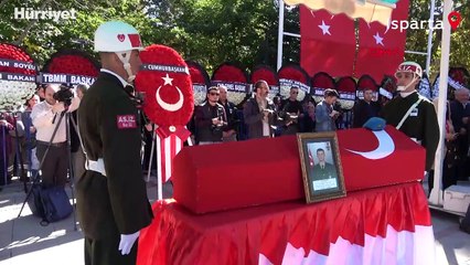 Şehit uzman çavuş son yolculuğuna uğurlandı