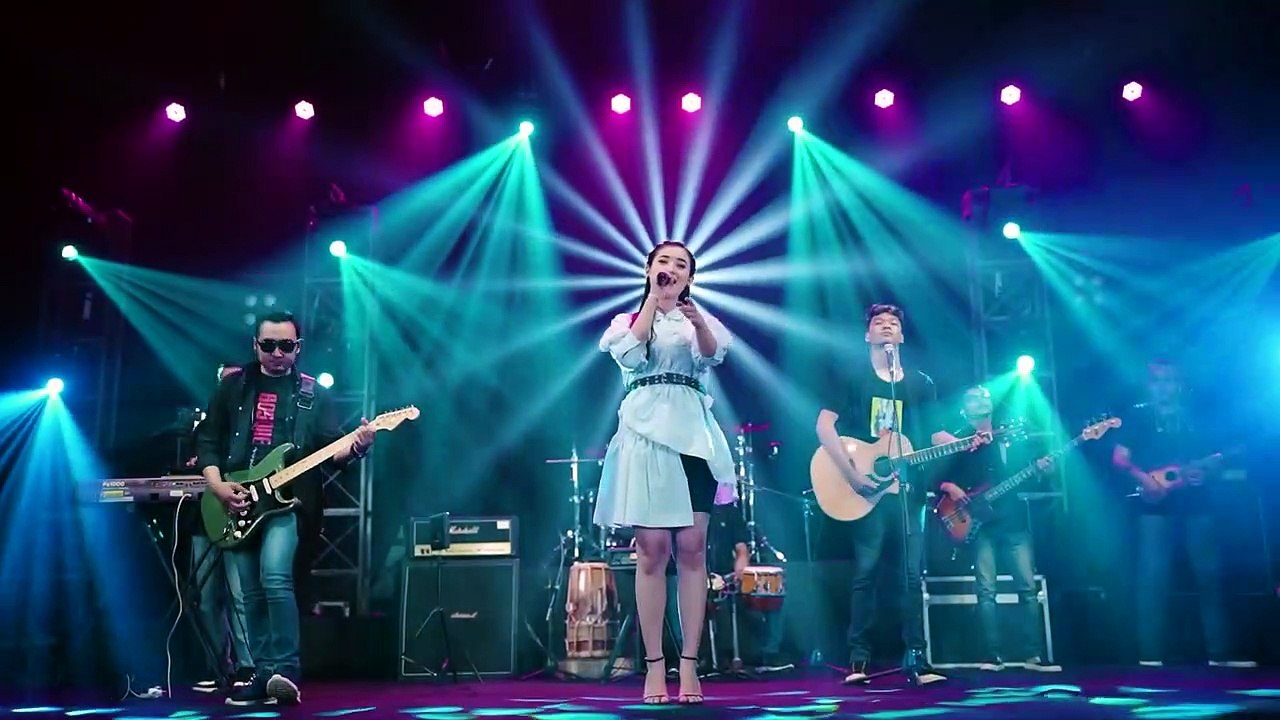 Yeni Inka - TIARA - Jika Kau Bertemu Aku Begini