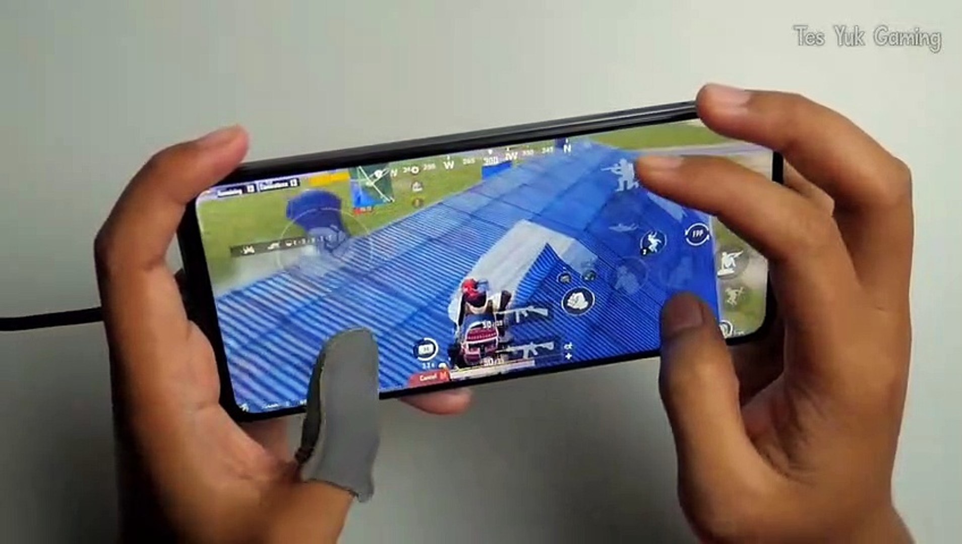 ⁣Poco X3 pro No Lag_ PUBG HANDCAM Solo vs Squad