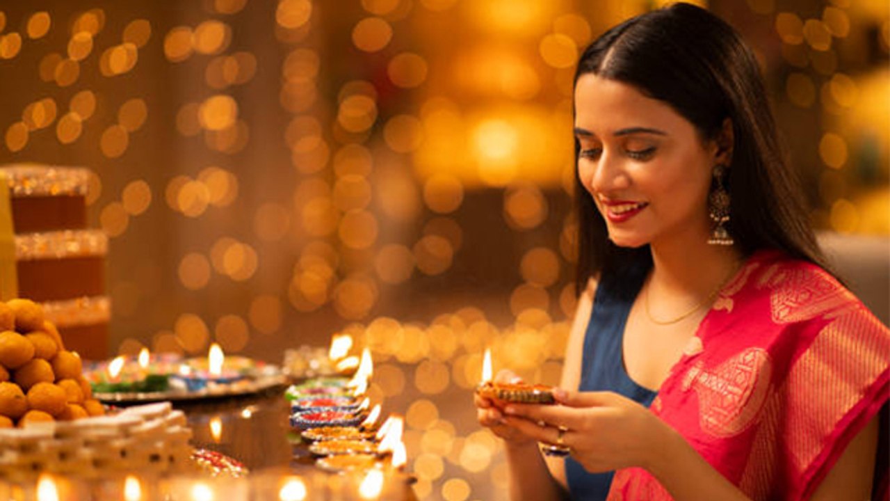 Choti Diwali 2022 Messages, Whatsapp Status, Fa...