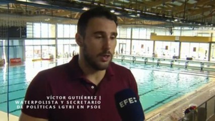 Víctor Gutiérrez, waterpolista: "Si un futbolista estrella saliera del armario, cambiaría mentes"