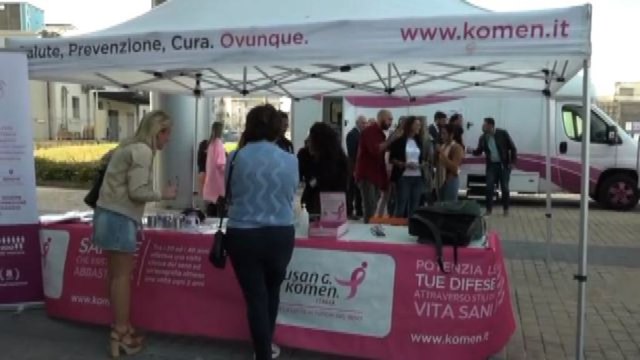 Salute, a Napoli seconda tappa della 'Carovana della prevenzione'