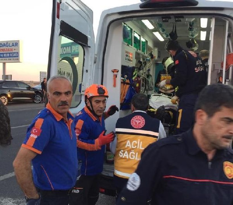Son dakika haberleri! ADIYAMAN'DA ZİNCİRLEME KAZA: 1 ÖLÜ, 10 YARALI