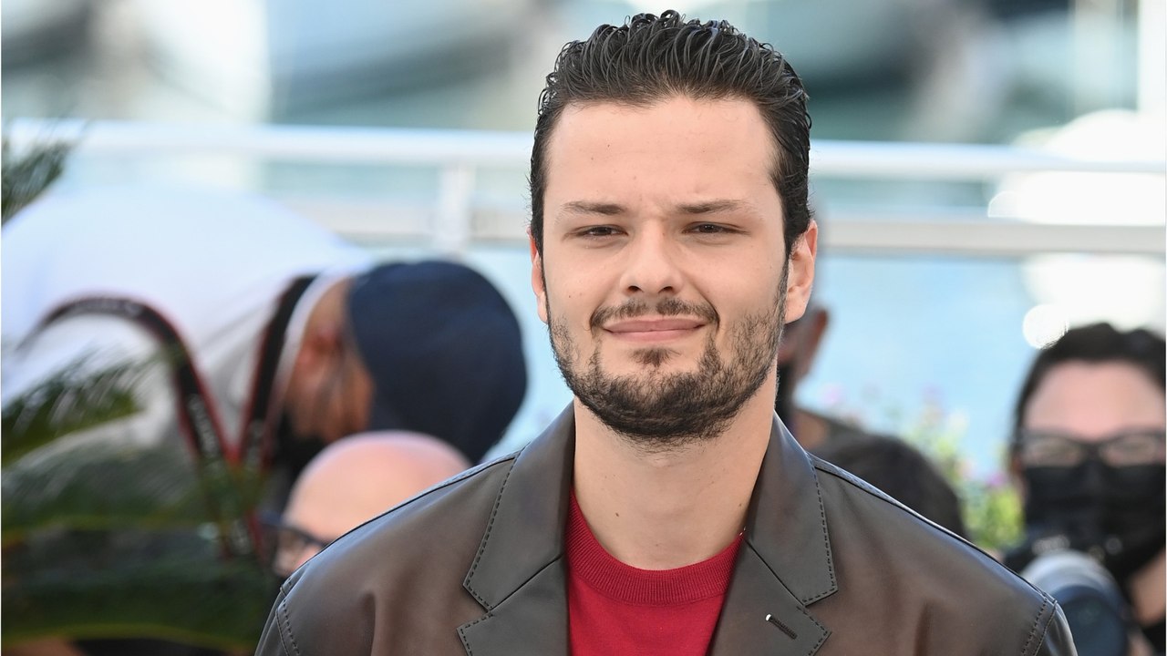 GALA VIDEO - Marie Trintignant : son fils Jules Benchetrit partage un très attendrissant cliché de son enfance