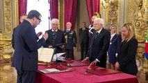 Governo pós-fascista de Giorgia Meloni presta juramento na Itália