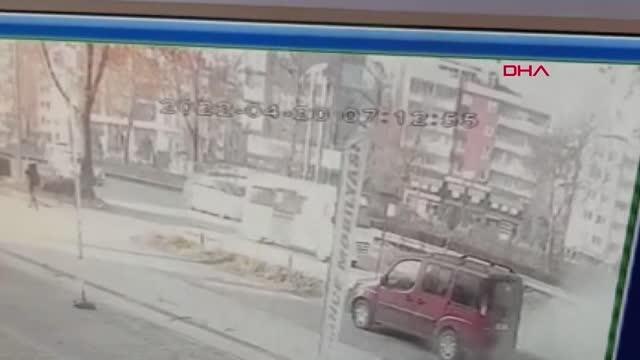 Son dakika haber! Bursa'da cezaevi personelini taşıyan servis aracına saldırının faillerinden Cebrail Gündoğdu yakalandı-2