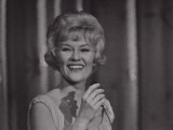 Patti Page - With My Eyes Wide Open I'm Dreaming/(How Much Is) That Doggie In the Window (Medley/Live On The Ed Sullivan Show, July 22, 1962)