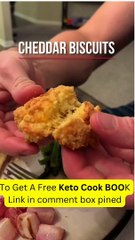 Keto Red Lobster Cheddar Biscuits!