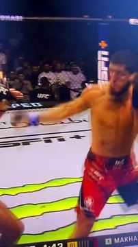 Kemenangan Khabib Nurmagomedov Melawan Charlesdobronxs (UFC)