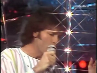 IT HAS TO BE ME IT HAS TO BE YOU by Cliff Richard - live performance 1982 + lyrics