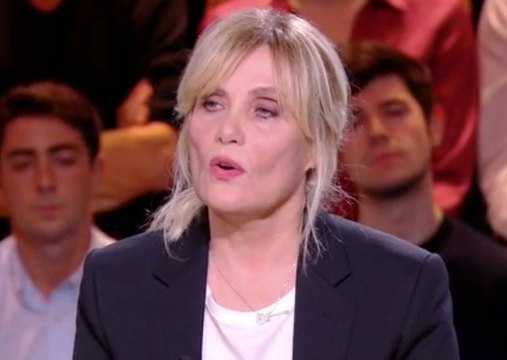 “C’était une phrase maladroite, je m’en excuse” : Emmanuelle Seigner s’excuse après ses propos polémiques sur Roman Polanski