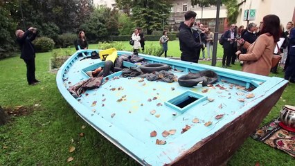 Milano, una barca di migranti resterà in università per un anno