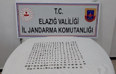 JANDARMA ALICI GİBİ DAVRANIP TARİHİ ESER SATICILARINI YAKALADI