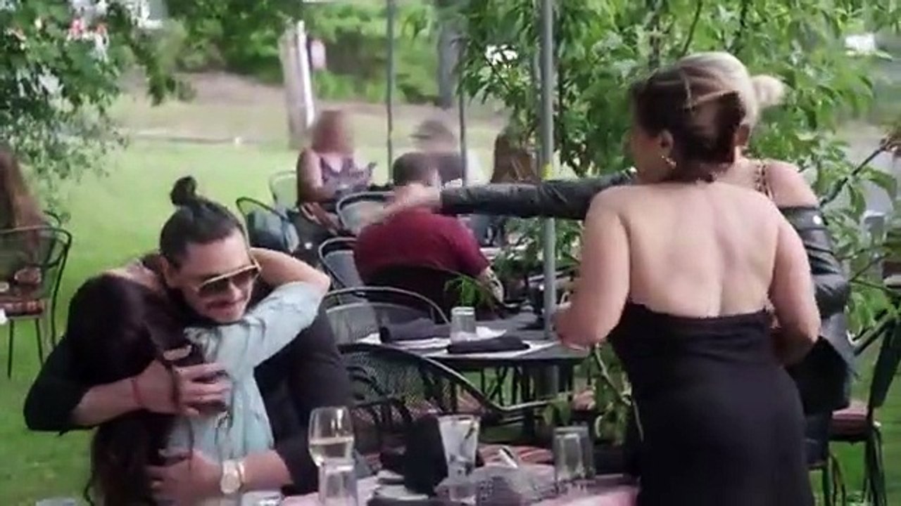 Darcey $$ Stacey - Se1 - Ep09 - First Impressions and Last Chances HD Watch HD Deutsch