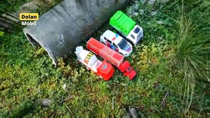 Wooww ❗❗Mencari mainan truk, mobil ambulance, tank baja, excavator, mobil polisi, bus tayo, motoGP,