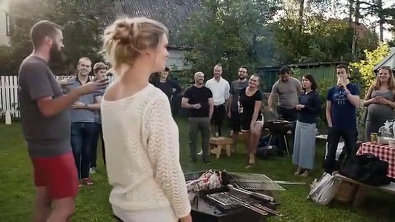 Connected - Se1 - Ep05 - Clouds HD Watch HD Deutsch