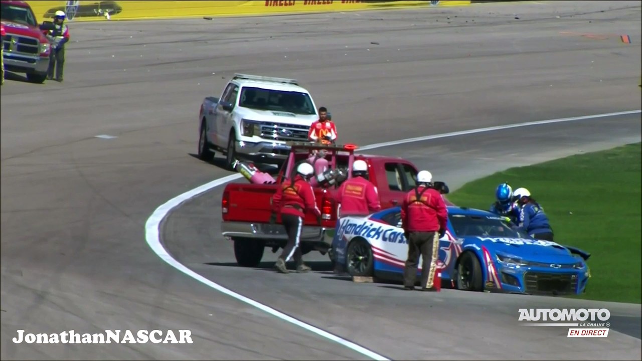 Wallace vs Larson Las Vegas 2022 NASCAR Cup Series