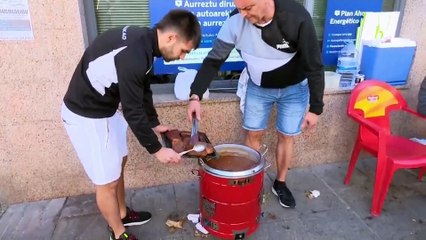 El incendio de Bizkaia entra en fase de control y salta el límite con Burgos