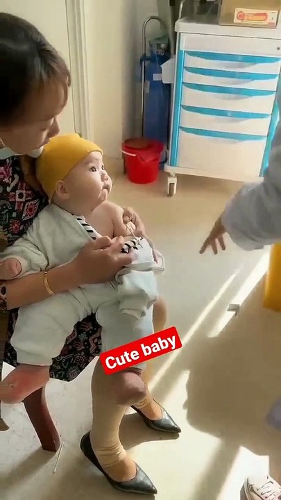 CHILD GOT THE INJECTION FUNNY VIDEO FUNNY VIRAL VIDEO FUNNY ANIMAL VIDEO
