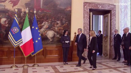 La post-fasciste Meloni, première femme à gouverner l'Italie, a pris ses fonctions