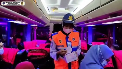 Sosialisasi Aplikasi Peduli Lindungi Pada Setiap Keberangkatan PO BUS AKAP
