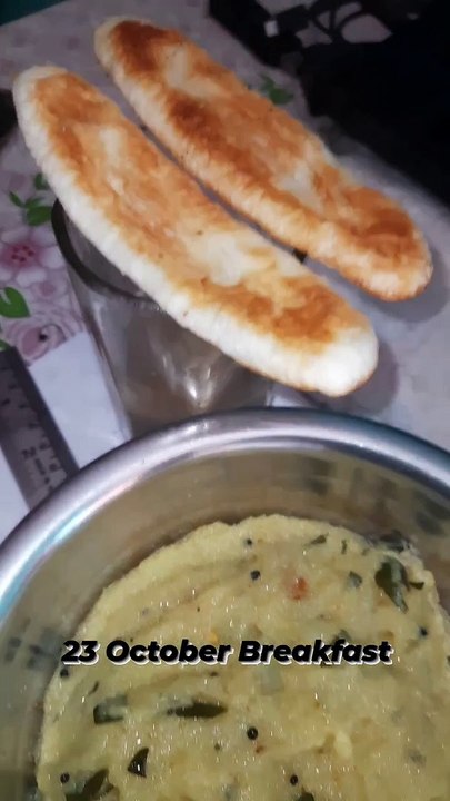 Uppma and papdi with Masala Chai #homefood #foodblogger #foodlover #foodies #shorts #viral