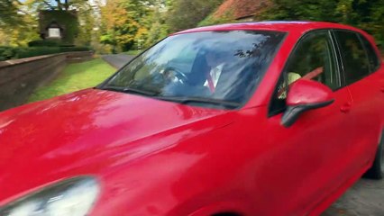 Truss has friends at Chequers retreat before stepping down