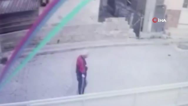 Son dakika haberi! Son anları güvenlik kamerasına yansıdı... 2 gündür aranan yaşlı adam evinin karşısındaki metruk evde ölü bulundu
