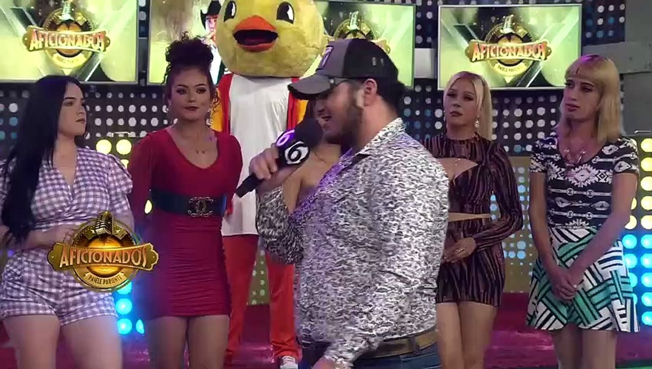 'El Pollo' queda encantado con Priscilla