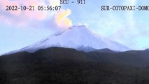 Ecuador declara alerta amarilla por actividad de volcán Cotopaxi