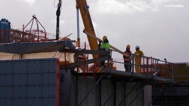 Germania, proseguono i lavori per gli hub per il gas naturale liquido