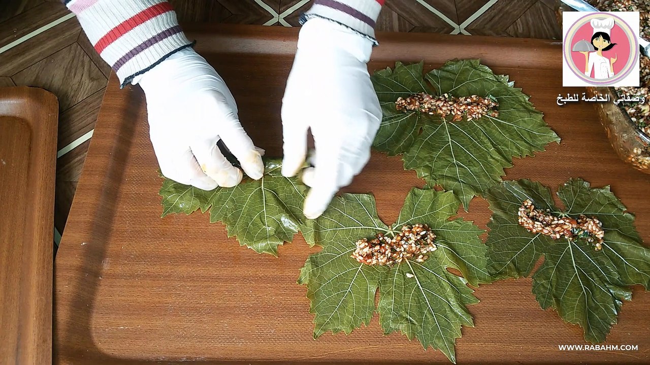 طريقة لف ورق العنب ( يالنجي )