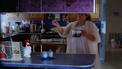 Rosalie fait ses courses Bande-annonce (EN)