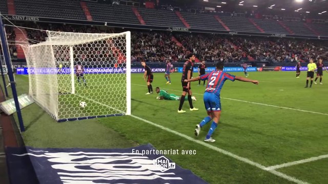Les buts de A.Mendy et S.Essende depuis le bord de la pelouse (J13 Ligue 2 BKT : SMCaen 2-0 Rodez AF)