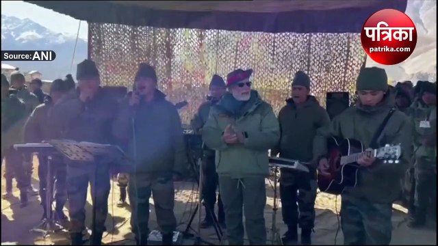लद्दाख: प्रधानमंत्री मोदी ने कारगिल में सैनिकों के साथ गाया 'वंदे मातरम'; देखें वीडियो