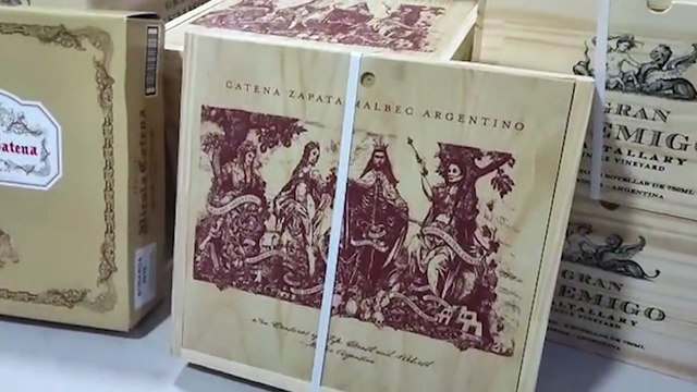 Contrabando: Choque apreende 400 garrafas de vinho em veículo Golf, próximo ao contorno Oeste