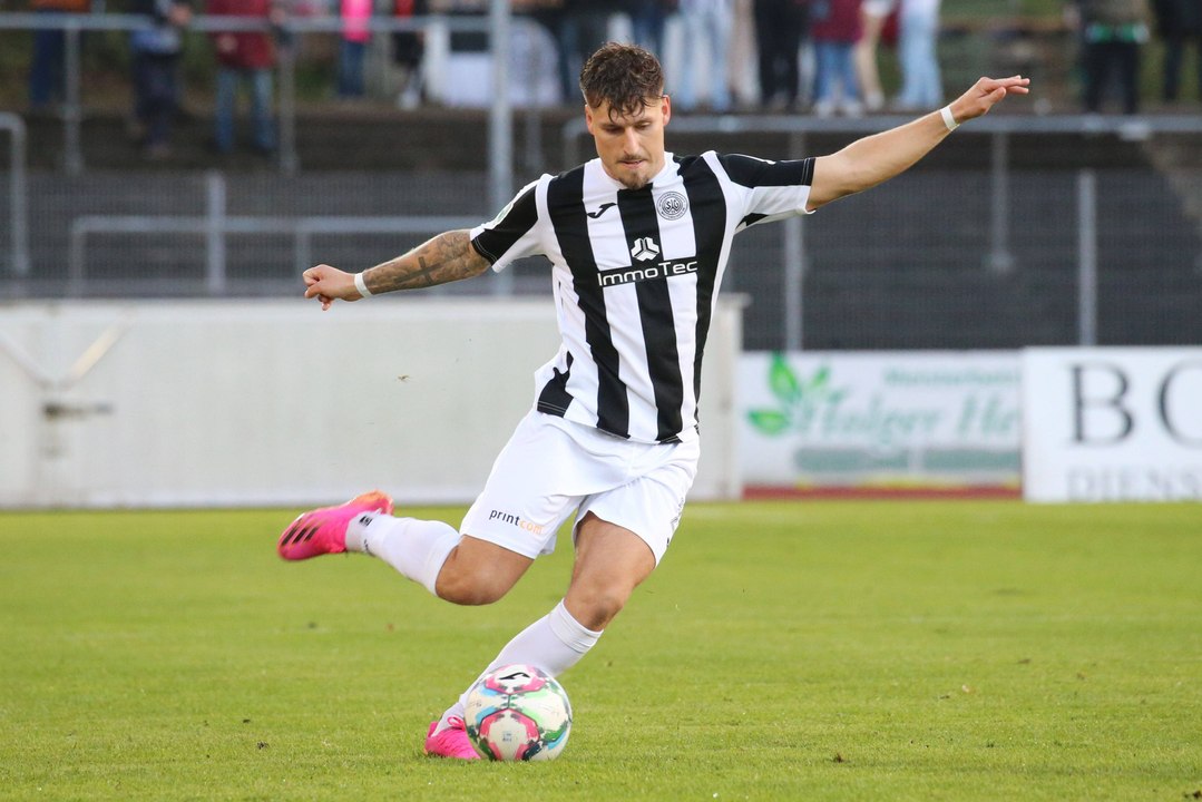 Meier leitet ein: Wattenscheid schlägt Schalke II überraschend