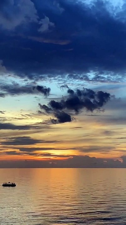 Estée Lauder - Just Do It!