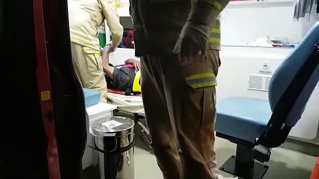 Pai encontra filho ferido e aciona socorro do Siate, no Bairro Morumbi; jovem teria sido vítima de agressão