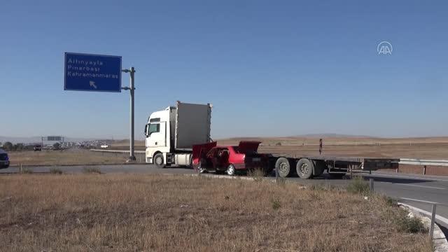 Tırla çarpışan otomobildeki biri çocuk, 3 kişi yaralandı