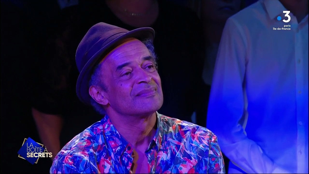 Slimane chante pour Amel Bent en larmes