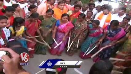 Union Minister Kishan Reddy Plays Kolatam With Munugodu Public _ V6 News
