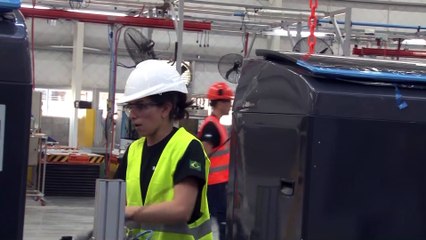 El presidente Alberto Fernández encabezó la inauguración de la nueva planta de la empresa de electrodomésticos Whirlpool, en el municipio de Pilar