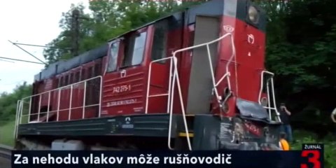 Nehodu vlakov pri Vrútkach zavinil rušňovodič pomocného vlaku