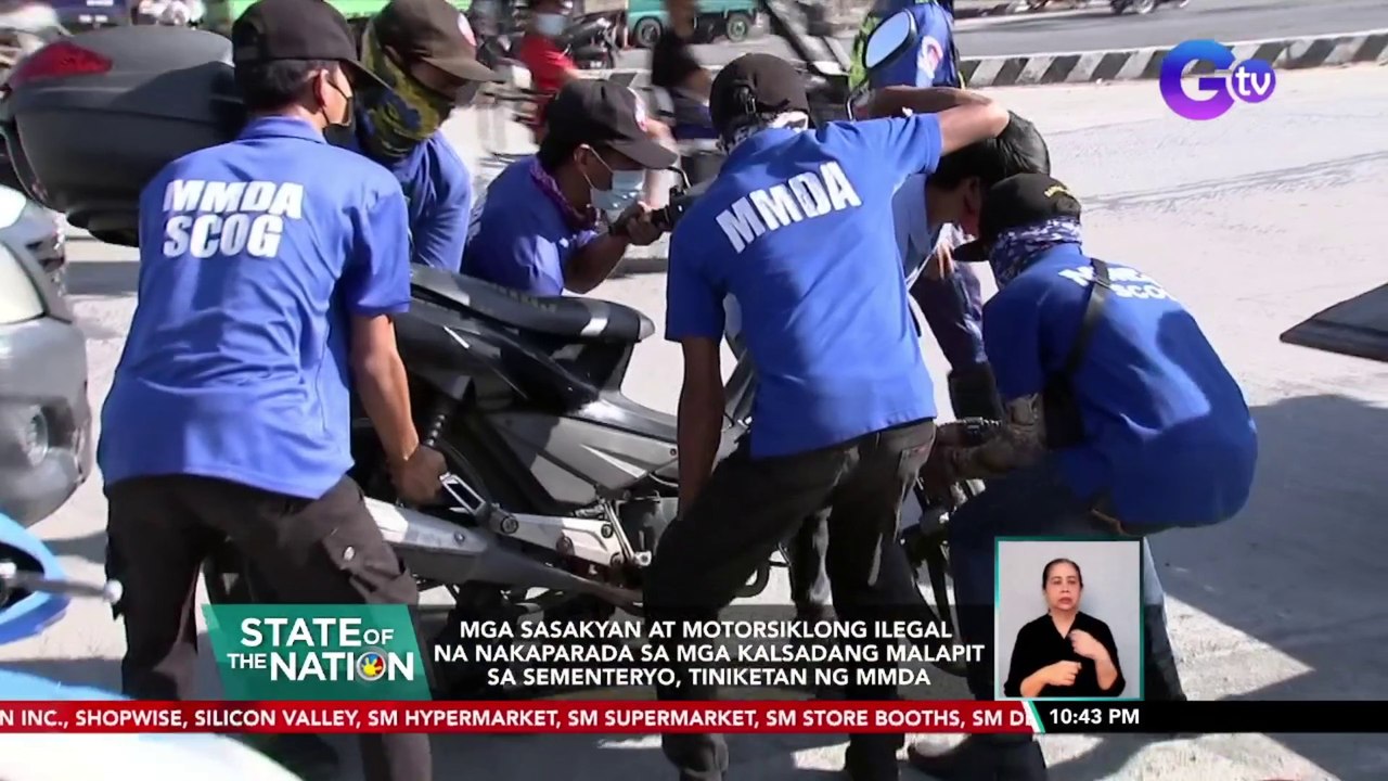 Mga sasakyan at motorsiklong ilegal na nakaparada sa mga kalsadang malapit sa sementeryo, tiniketan ng MMDA | SONA