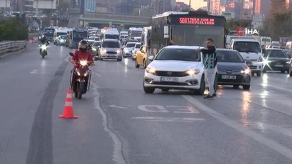 Kadıköy'de usulsüz çakar ve siren denetimi