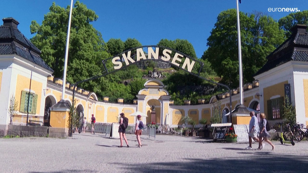 شاهد: بعد فرار ثعبان ملك الكوبرا.. إغلاق قسم الزواحف في حديقة حيوانات بستوكهولم